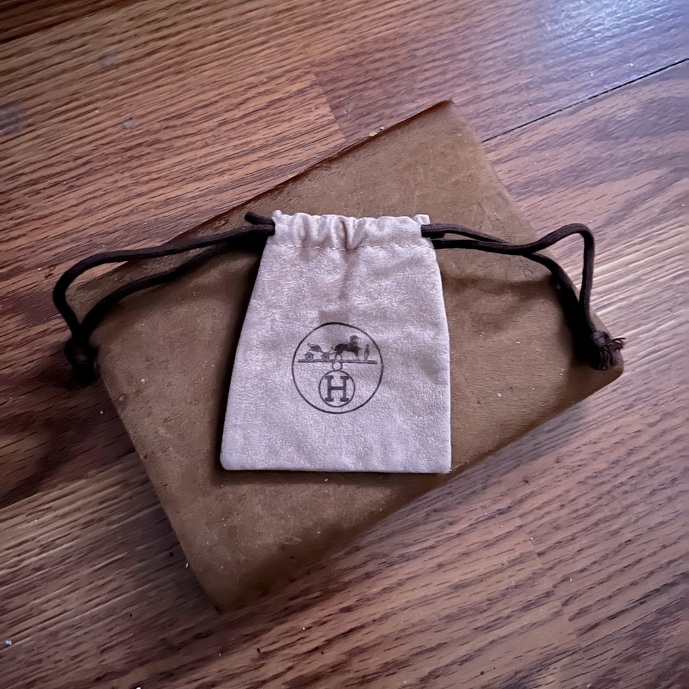 (SOLD!) Hermès Small Drawstring Dust Bag